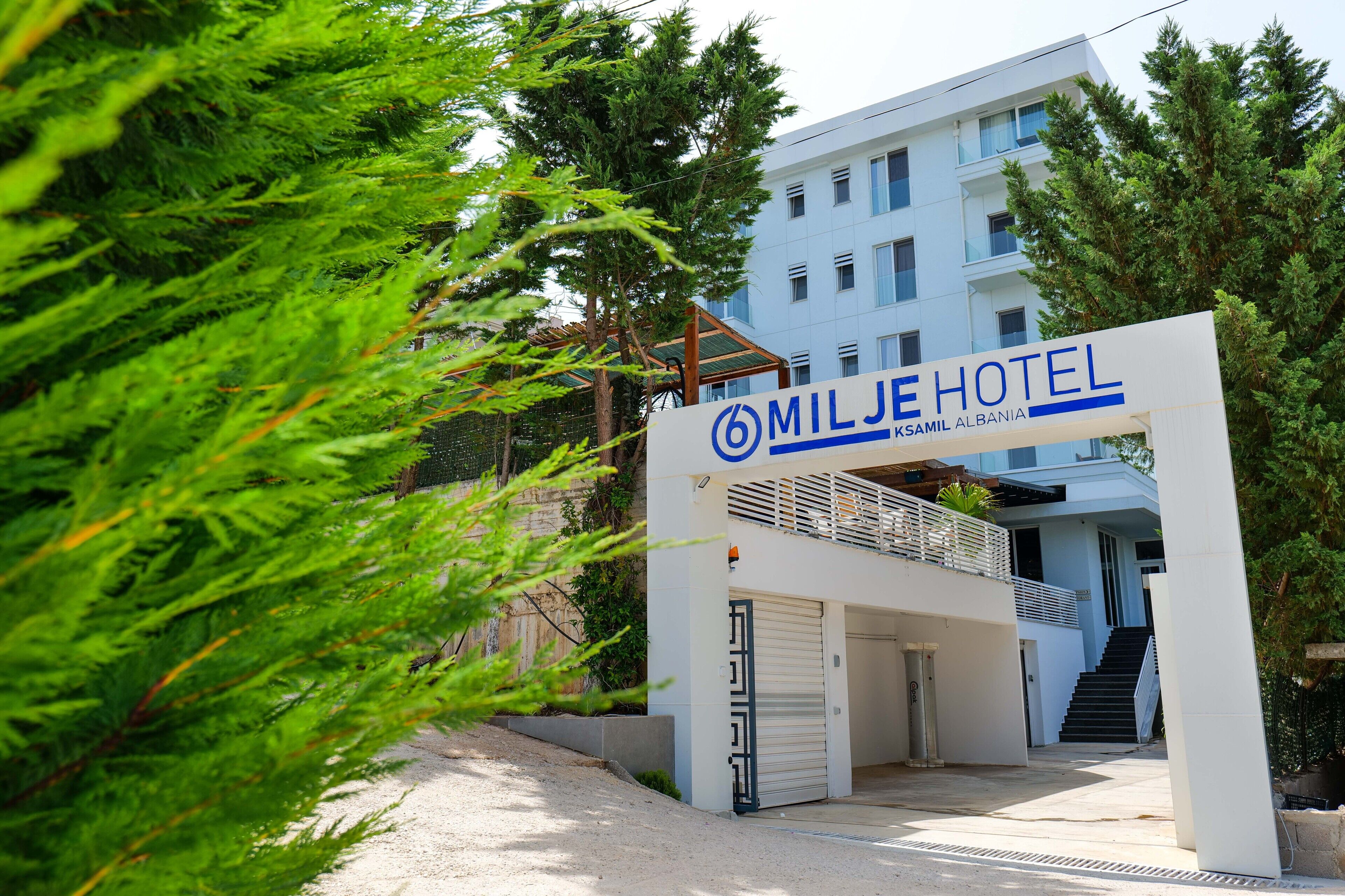 Foto - 6 Milje Hotel