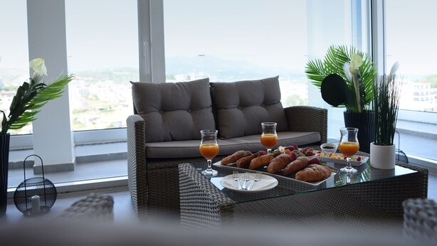 Queen Suite | Terrace/patio - 6 Milje Hotel (Ksamil)