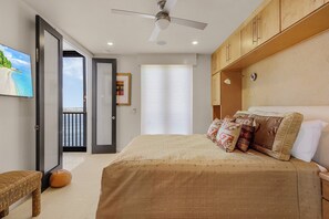 4 bedrooms, desk, free WiFi, bed sheets