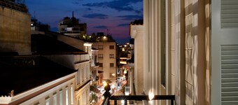 ATHINAIDOS QUARTERS BY K&K