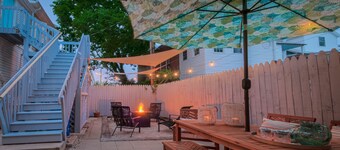 Gorgeous apt, pets, outdoor grill & fire pit, walk --> DT Frederick