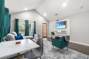 Smart TV, offices