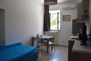Interior - Villa 18 - One-Bedroom House (Matera)