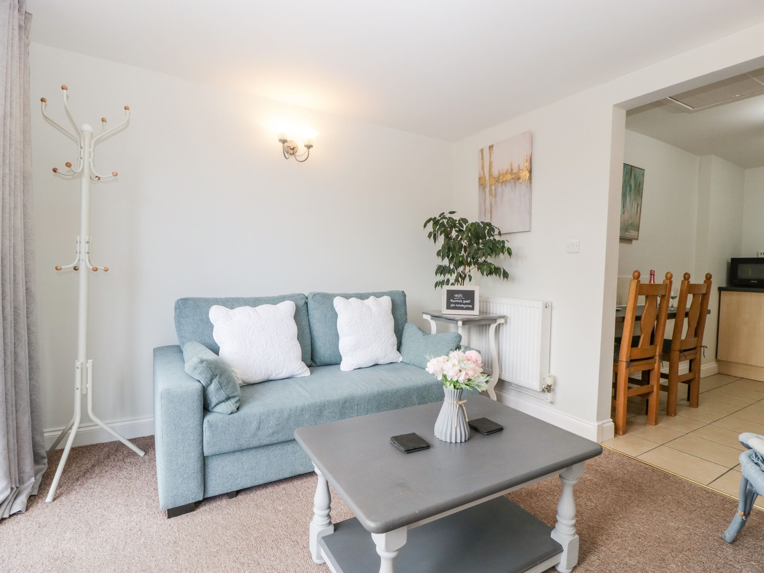 Cottage | Interior