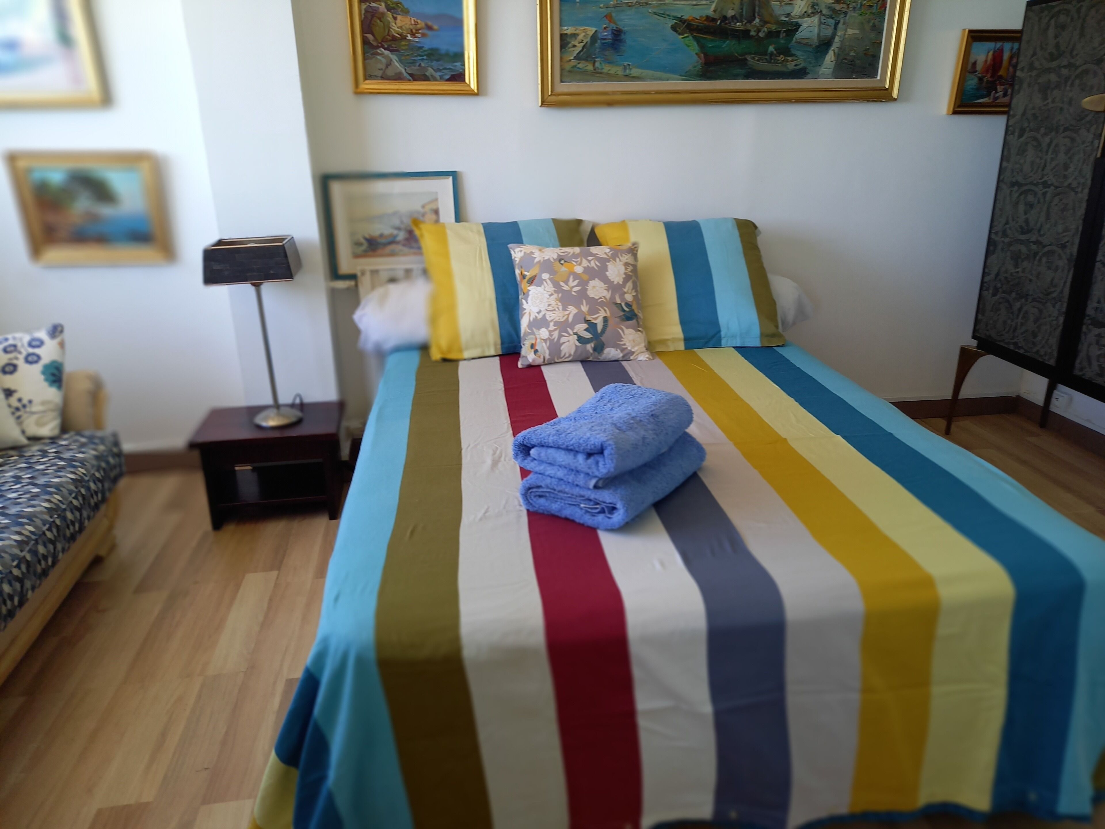 2 soverom, safe på rommet, strykejern/-brett og wi-fi (inkludert)