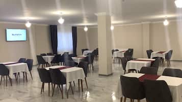 Dagelijks selfservice-ontbijt inbegrepen