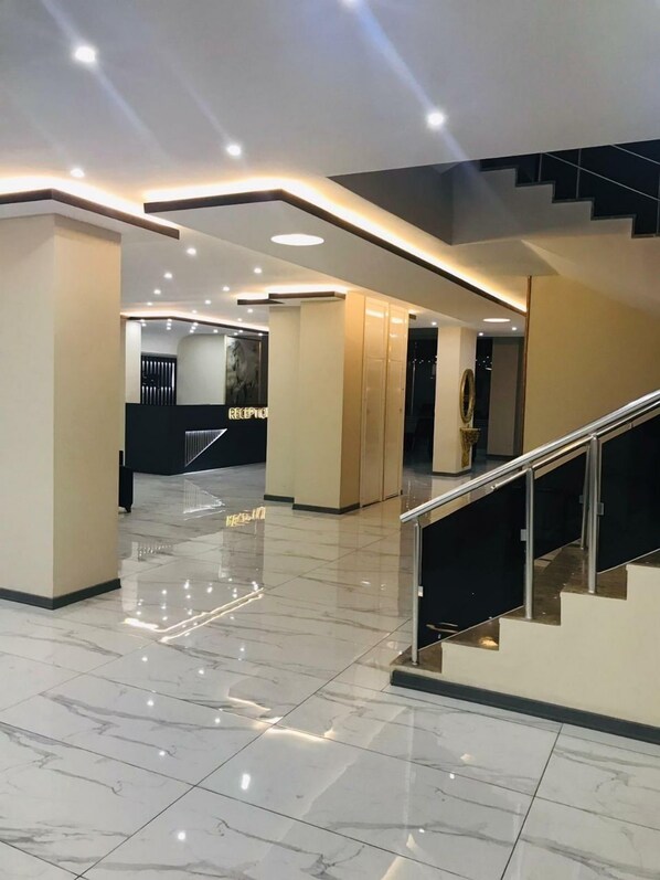 Reception - Atlihan Plus Hotel (Dogubayazit)