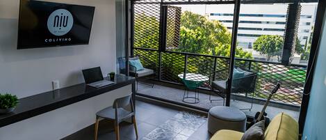Deluxe Apartment | Living area