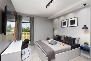 3 makuuhuonetta, silitysrauta/-lauta, Wi-Fi, vuodevaatteet