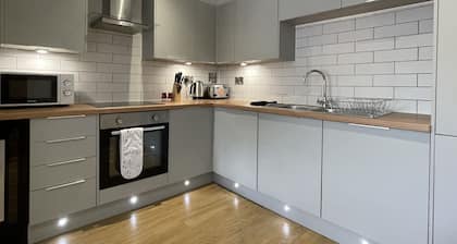 Modern & Comfortable 2BR Apartment