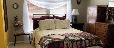 3 bedrooms, iron/ironing board, free WiFi, bed sheets