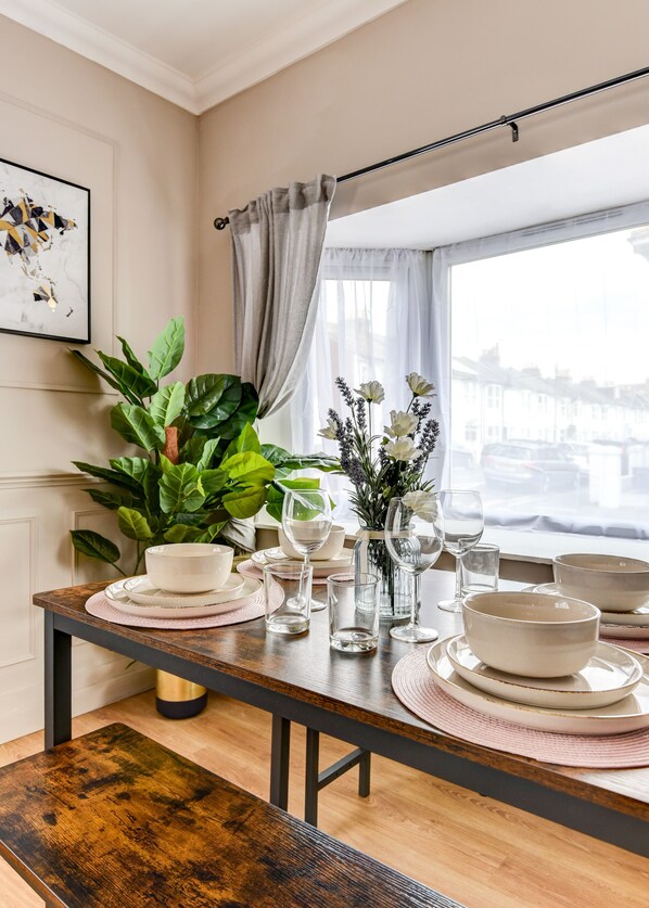 House | Dining