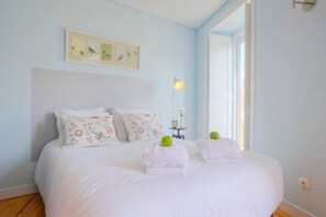 1 bedroom, iron/ironing board, travel cot, WiFi