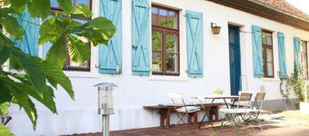 Former farmhouse with artistic ambience, sauna and whirlpool 