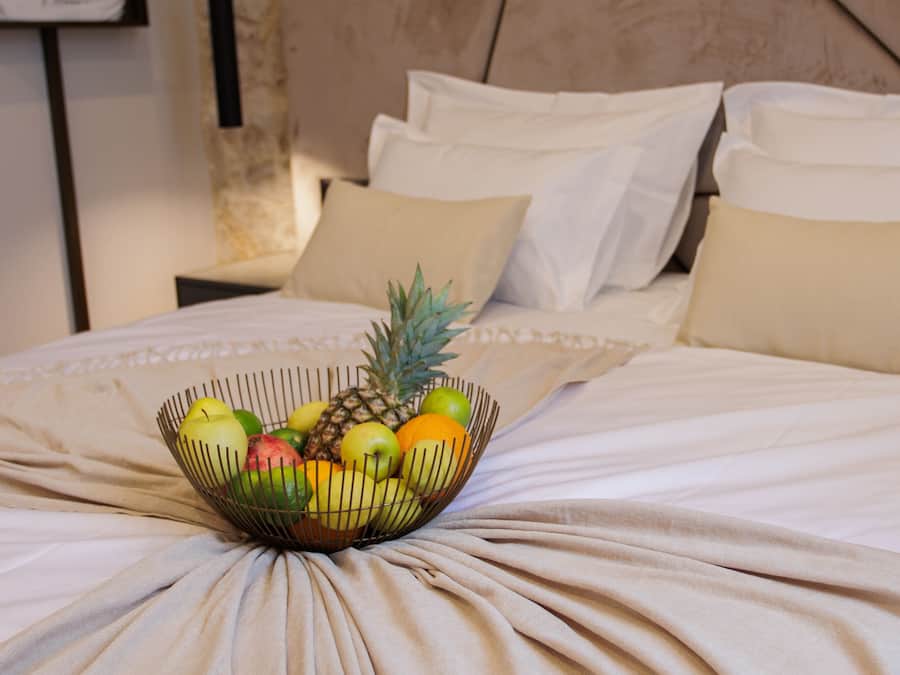 Quarto casal luxo | Roupas de cama premium, edredons de pluma, camas com colchões pillow-top
