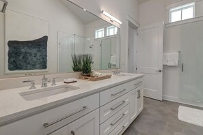 House (5 Bedrooms) | Interior - Rest Ashored 204 RO (Port Aransas)