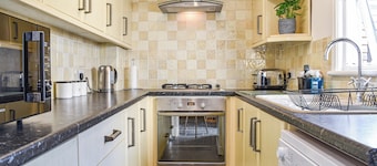 2 bedroom accommodation in Churchtown, near Southport