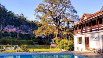 Fachada da propriedade