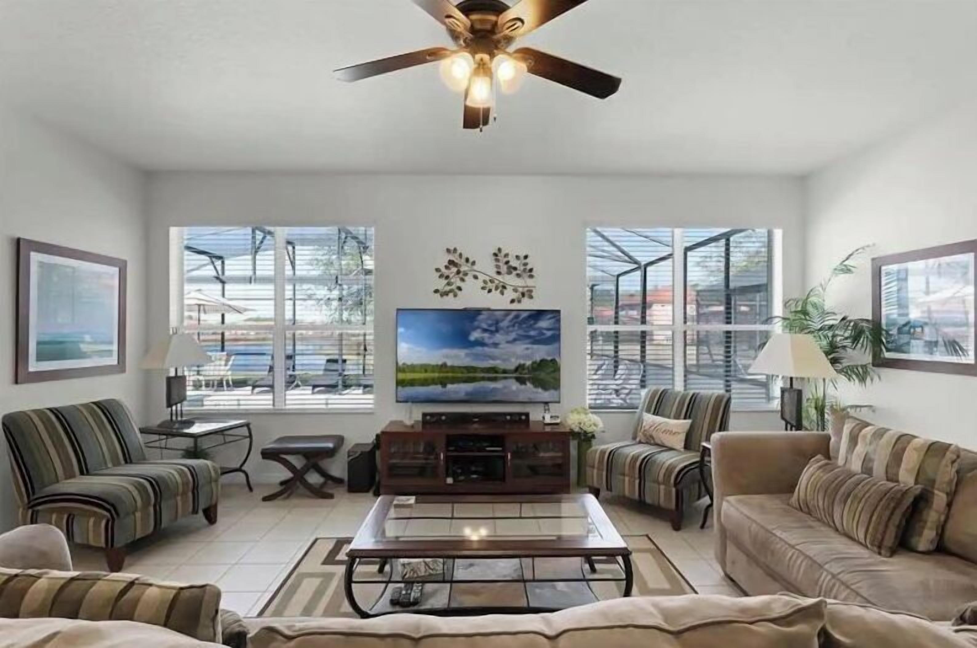 Smart TV, DVD player