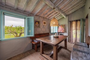 تناول الطعام