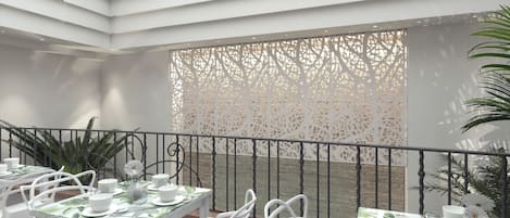 Colazione a buffet, servita tutte le mattine (15 USD a persona)