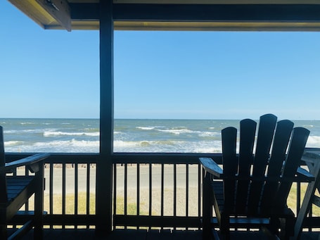 Property grounds. Beach House with Ocean View