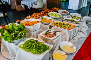 Termasuk sarapan bufet setiap hari 