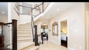 5 camere, ferro/asse da stiro, Wi-Fi, lenzuola