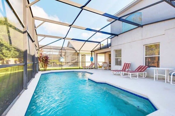 Outdoor pool, a heated pool