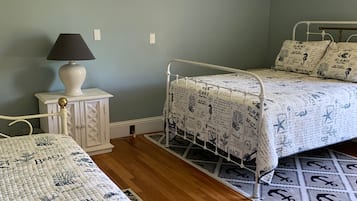 1 habitación, decoración personalizada y muebles diferentes