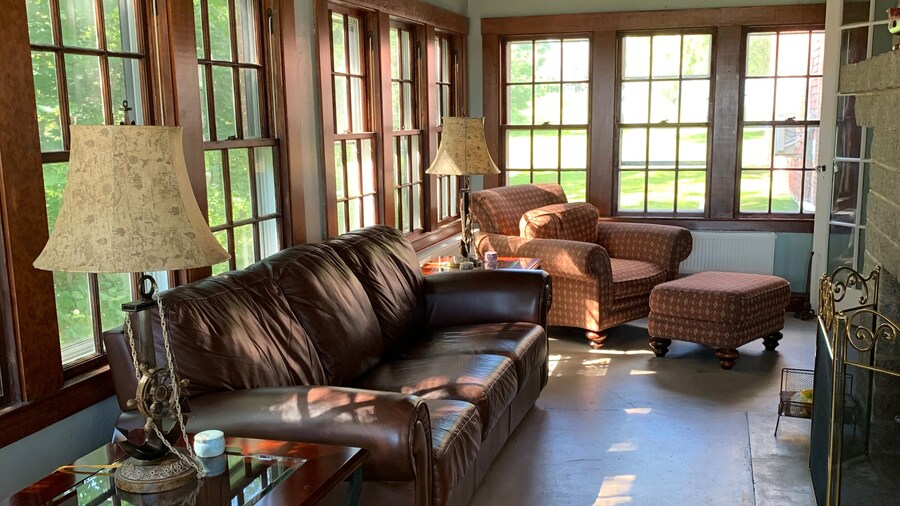 Captain Sweetser's Inn