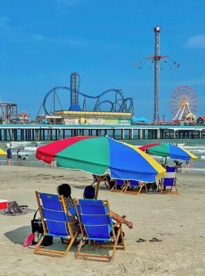 Una spiaggia nelle vicinanze