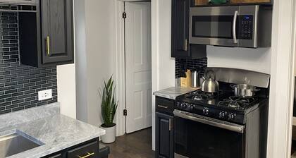 Stylish comfortable 3BR with tons of natural light