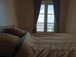 3 chambres, draps fournis