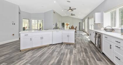 4BR, 4BA, Amazing Indoor Pool, EV charger, ~10 acres retreat, next to Park