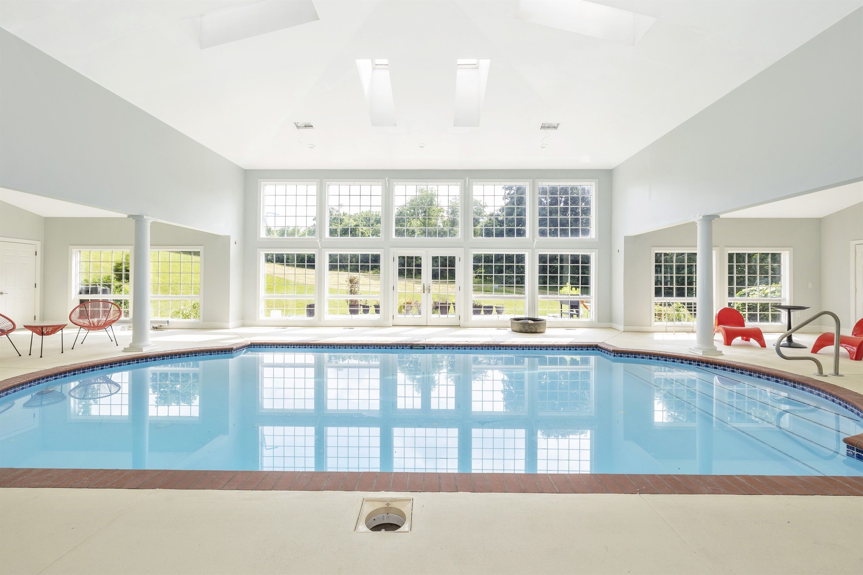 4BR, 4BA, Amazing Indoor Pool, EV charger, ~10 acres retreat, next to Park
