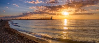 Duplex | Firepit | Game Room | Hot Tub-all year