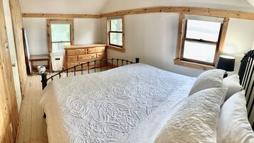 4 bedrooms, desk, iron/ironing board, travel cot