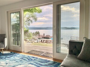 Interior - Canadaigua Lake Sunset Oasis: Private Beach, Family Fun Wineries, CMAC, Shopping (Canandaigua)