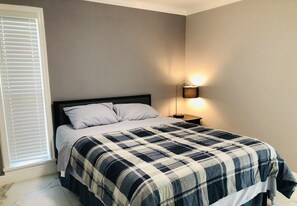 4 chambres, fer et planche à repasser, accès au Wi-Fi (inclus)
