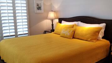 4 bedrooms, desk, iron/ironing board, travel crib