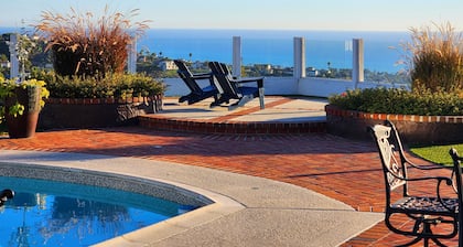 Ocean View 4 Bedroom Home with Private, Heated Pool & Jacuzzi with Firepit & BBQ
