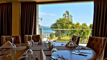 Ilmainen päivittäinen buffetaamiainen