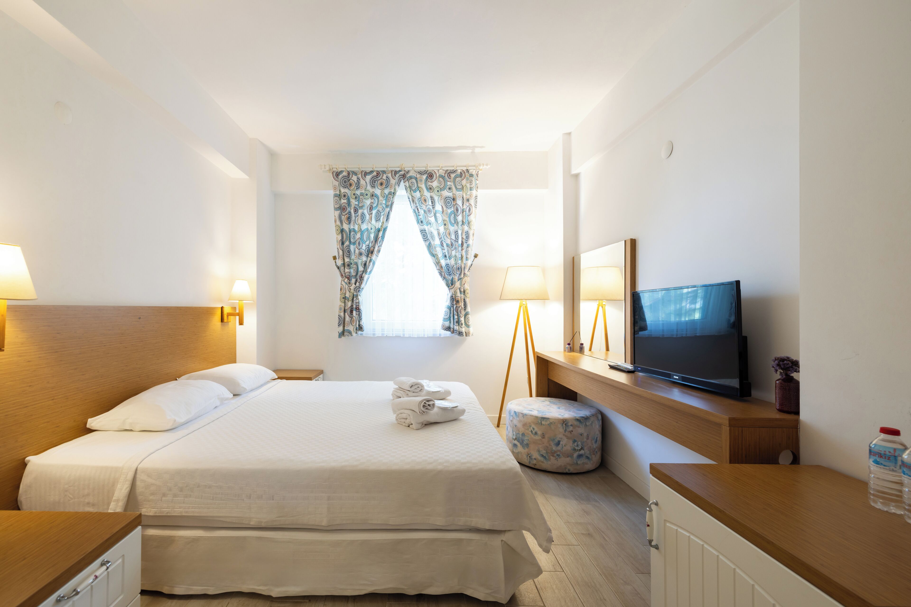 minibar, in-room safe, desk, blackout curtains