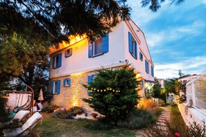 Front of property - Casa Gaia Otel (Bozcaada)