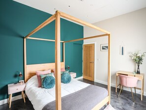 1 bedroom, individually decorated, individually furnished, free WiFi