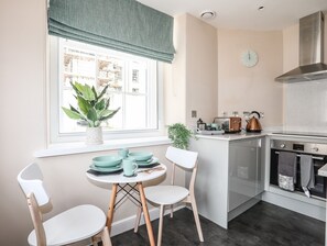 코티지 | 전용 주방 | 냉장고, 식기 세척기, 전기 주전자, 토스터