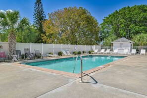 Piscine extérieure, piscine chauffée