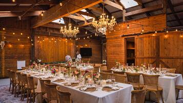 Banquet hall
