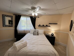 5 bedrooms, iron/ironing board, WiFi, bed sheets